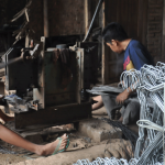 Usaha Hanger di Kalidawir Sanggup Berdayakan Ekonomi Warga
